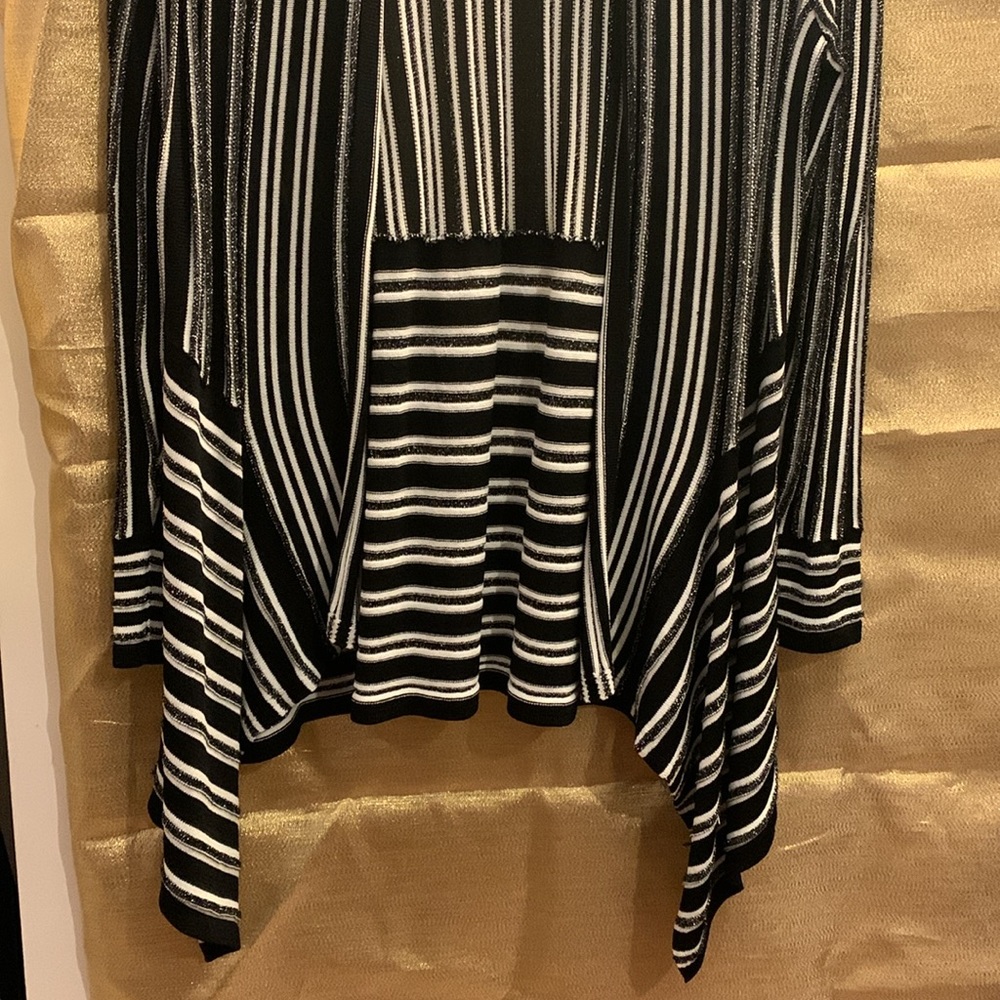 Cardigan - Picture 4 of 8